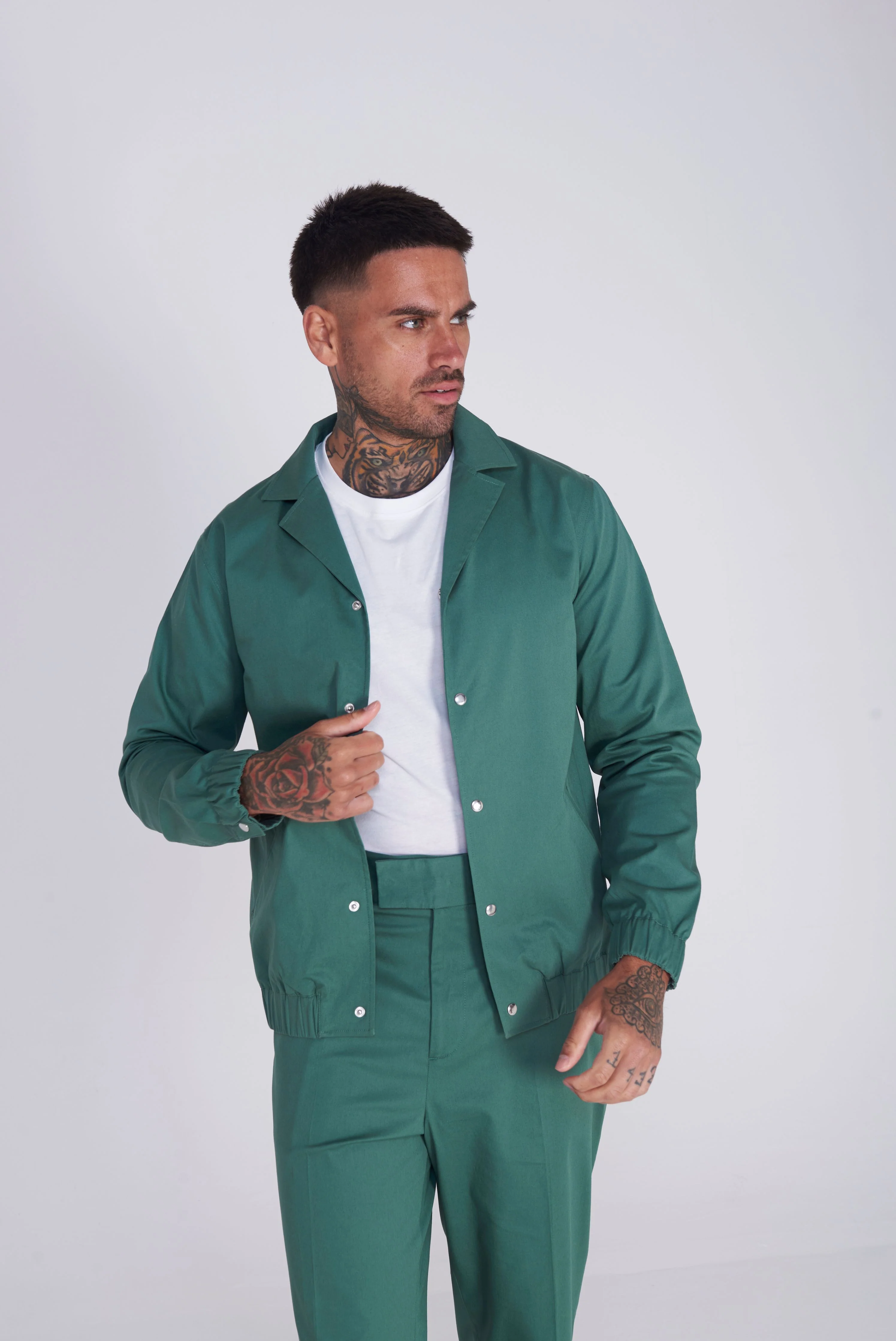 Cadiz Shacket Cotton Jacket in Green - Image 3