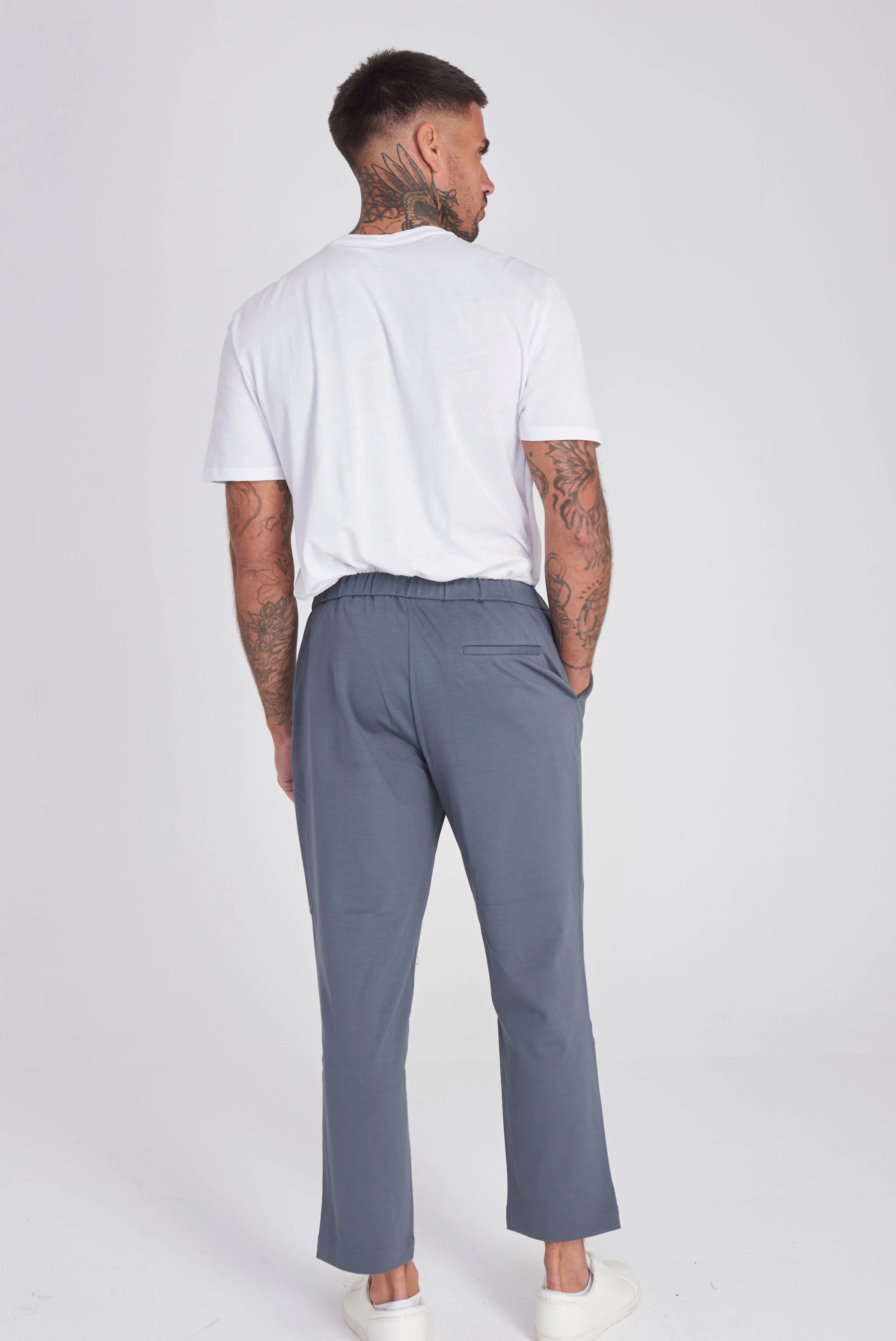Gijon Harry Brown Trouser in Charcoal - Image 3