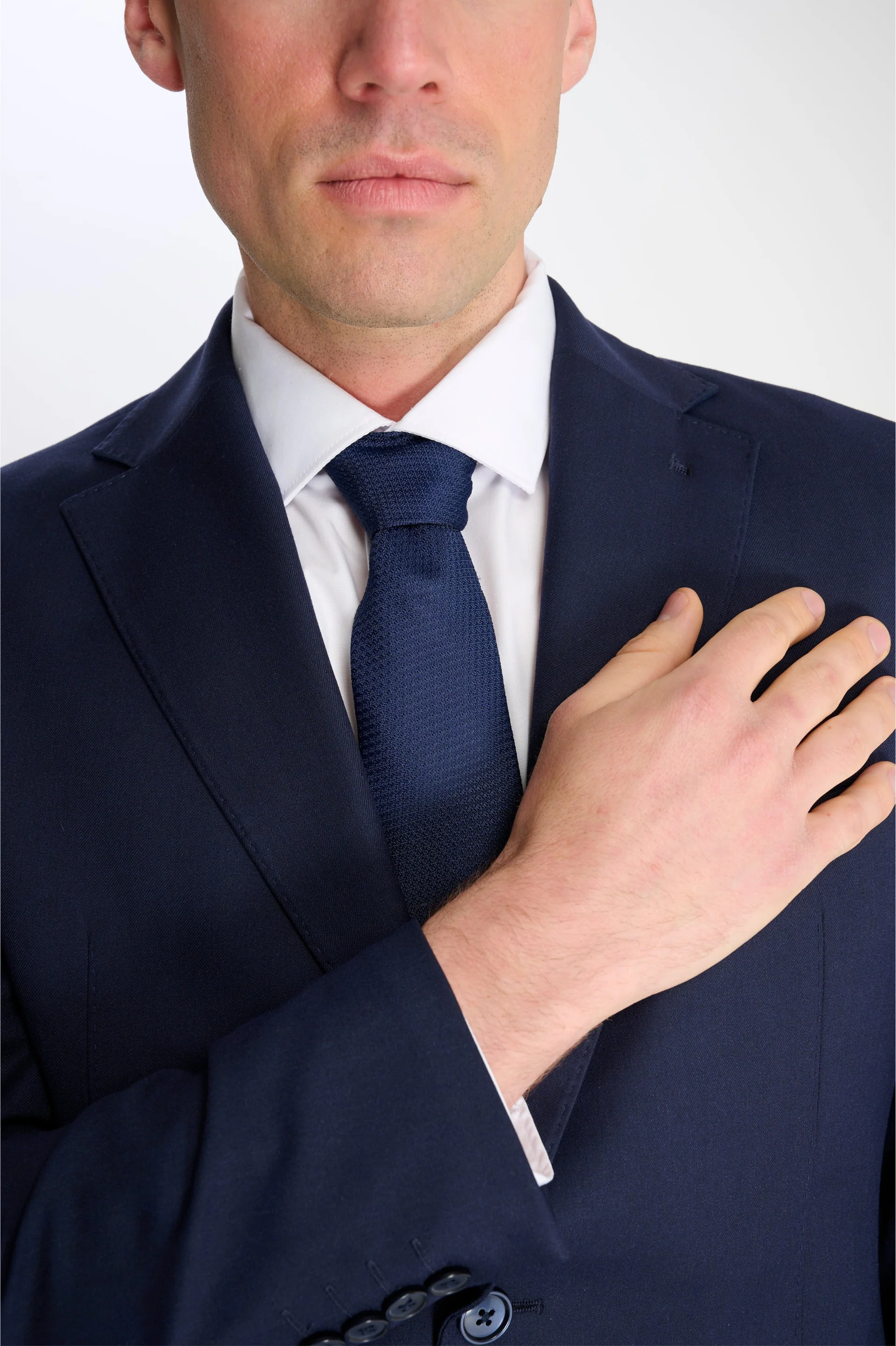 Harry Brown Raffi 3pc Suit in Navy - Image 4