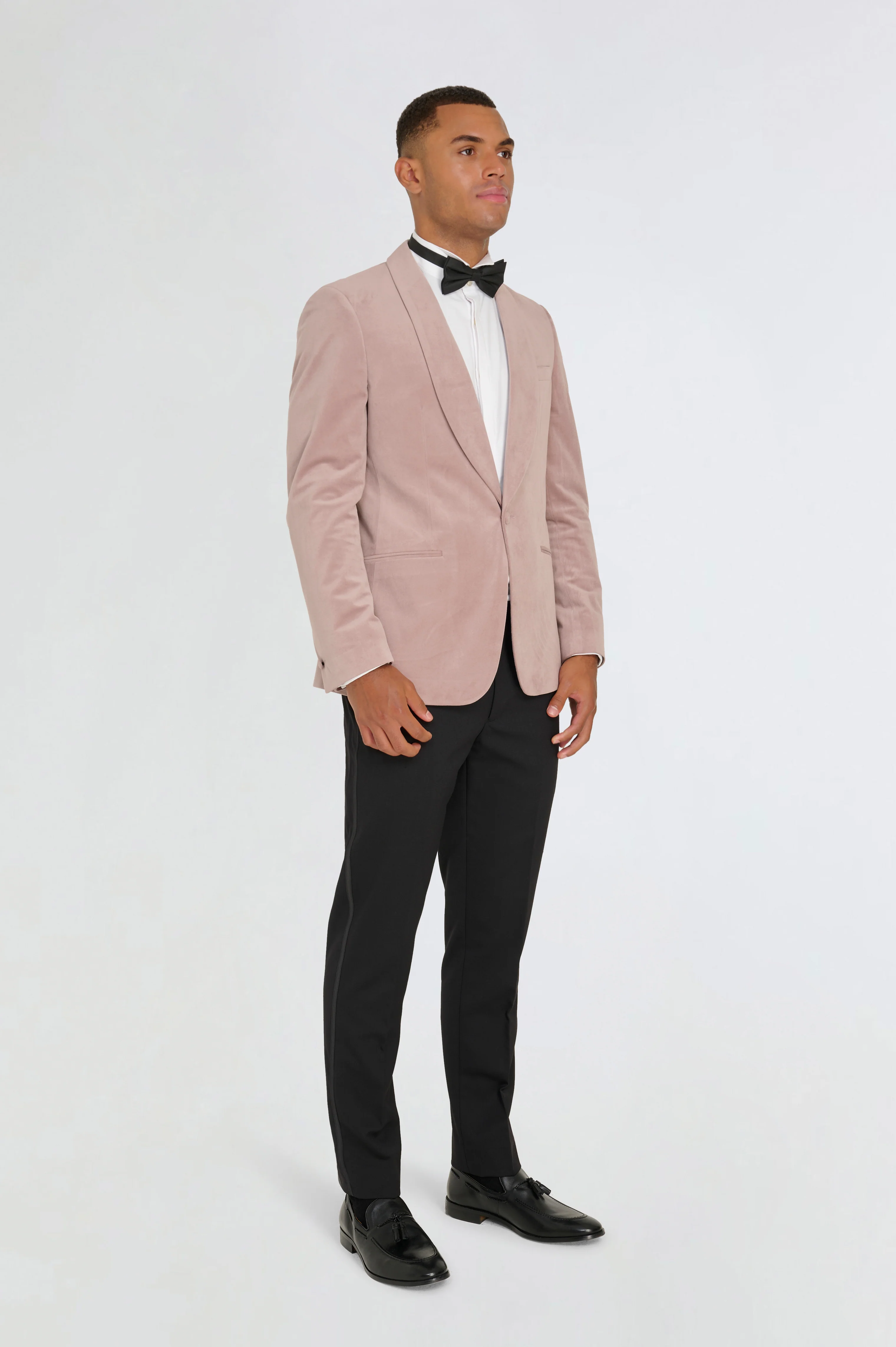 Leo Velvet Tuxedo Dinner Jacket with Shawl Lapel Detail in Blush - Image 3
